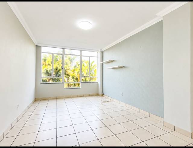 1 BEDROOM APARTMENT FOR SALE IN ESSENWOOD